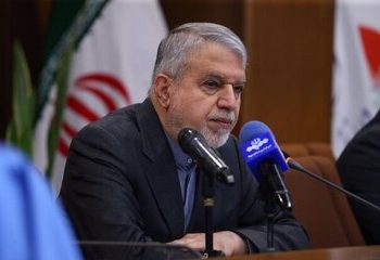 موافقان وزیر پیشنهادی میراث و گردشگری چه گفتند؟/ «صالحی امیری می‌تواند گره کور این حوزه را باز کند و گردشگران خارجی را مورد توجه قرار دهد»