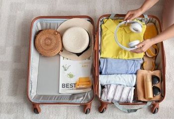 ۷ اشتباهی که هنگام بستن چمدانتان باید از آنها اجتناب کنید