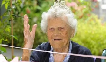 راز طول عمر زن ۱۱۵ ساله از زبان خودش