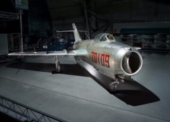 تولد جنگنده افسانه‌ای روسیه با یک گاف بزرگ