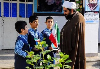 حضور روحانیت در آموزش و پرورش؛ آری یا خیر؟