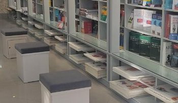 سرقت عجیب از یک کتابفروشی؛ حتی یک کتاب هم ندزدیدند!