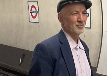 توئیت مهاجرانی درباره چگونگی ارتباط آیت‌الله خامنه‌ای و سیدحسن نصرالله