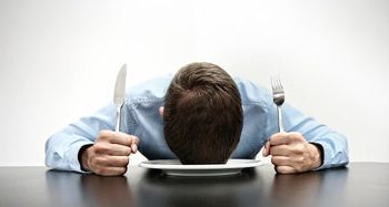 با خوردن این مواد غذایی احساس سیری نمیکنید