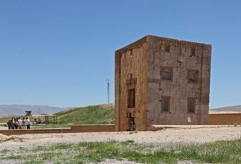 اعلام نتیجه ساماندهی نقش رستم/تاثیر فرونشست بر آرامگاه هخامنشی