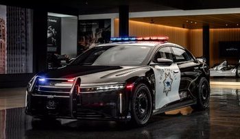 شریک عربستان خودروی پلیس آمریکا شد! /عکس