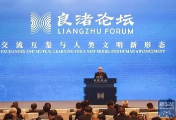 پیشنهاد رییس فرهنگستان هنر برای برپایی نمایشگاه هنری بین هنرمندان مشرقزمین و خاورمیانه