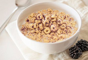 بهترین نوع غلات صبحانه کدام است؟/ میوسلی بهتر است یا کورن فلکس؟/ «غلات صبحانه رژیمی نداریم»