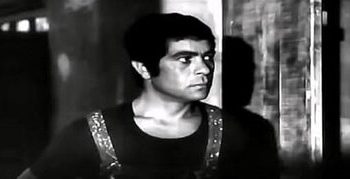 بهروز وثوقی: جای یک زن در زندگیام خالی مانده/ زنم باید از من اطاعت کند!/ هنوز عاشق نشدهام