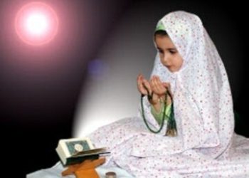 کودک تازه متولد شده از خانواده مسلمان، در درجه اول مسلمان است یا انسان؟