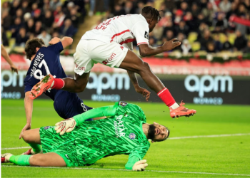 واکنش‌ها به خطای شدید روی دوناروما تصمیمات داوری زیر سوال