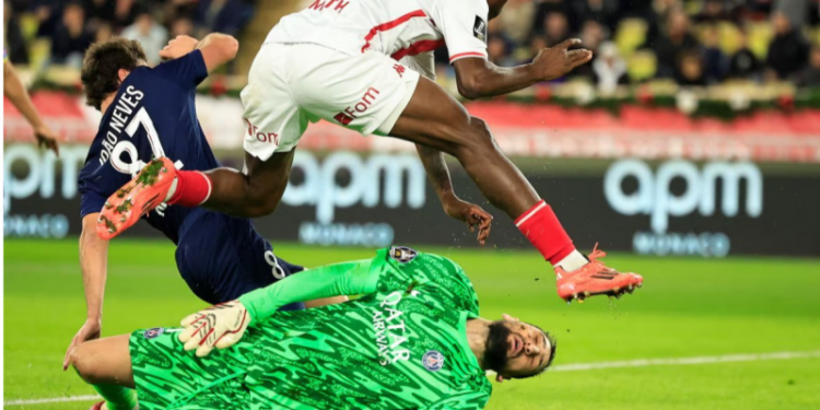 واکنش‌ها به خطای شدید روی دوناروما تصمیمات داوری زیر سوال