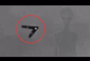 با یوفوها سر مردم را گرم کرده‌اند تا آزمایش‌های نظامی انجام دهند/ تجهیزات هسته‌ای که آمریکا نمی‌گذارد اطلاعاتی از آن درز کند