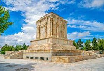 آرامگاه فردوسی تعطیل شد/ عکس