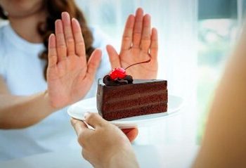 این علائم یعنی در مصرف قند زیاده‌روی می‌کنید