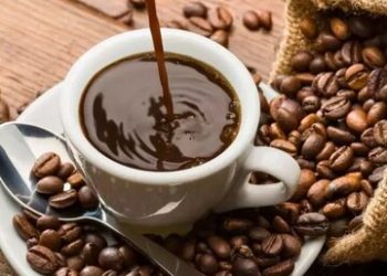 بهترین زمان نوشیدن اولین فنجان قهوه در روز