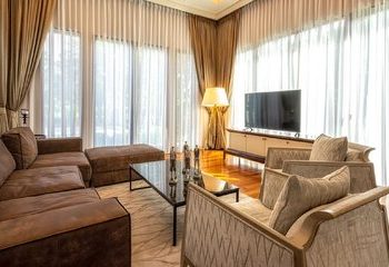 هشدارهای خانهتکانی| شستشوی پردهها و مبلمان با کمترین آسیب