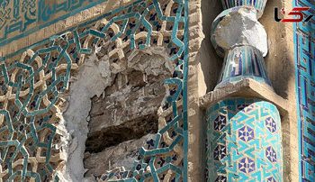 تخریب کاشی‌کاری‌های یک مسجد تاریخی خبرساز شد/ عکس