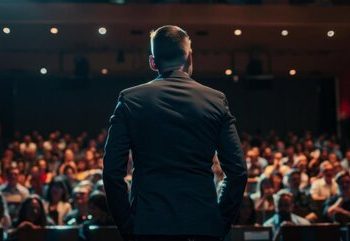 تماشاگرانی که بوتاکس تزریق کردهاند، نمیتوانند این نمایشها را ببینند