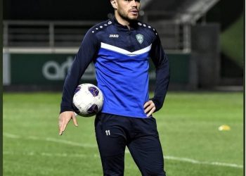 بازگشت اوستون اورونوف؛ حضور در تمرین ازبکستان پیش از دیدار با ایران