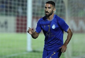 واکنش تند مربی سپاهان به داوری‌ها حرف‌های مهرداد محمدی درست بود!