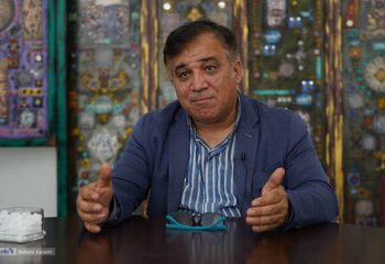 واکنش علی تاجرنیا به ضرب و شتم هوادار استقلال: تحمل نمی‌کنیم