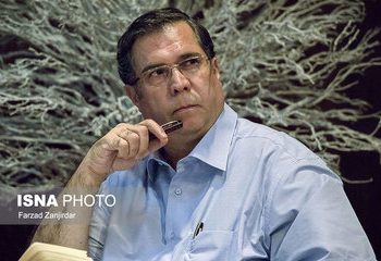 علی دهباشی از بیمارستان مرخص شد