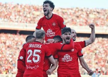 چهارمین بلیت آسیایی در دست تراکتور!