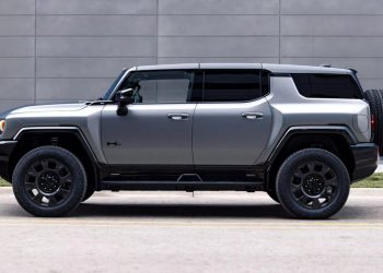 غول آمریکایی دستخوش تغییرات ویژه شد / تهدیدی برای تسلا سایبرتراک /عکس و فیلم