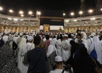 نظر آیت الله سیستانی درباره کسی که بدون احرام وارد مکه شود