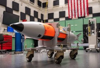 رونمایی از جدیدترین بمب اتمی جهان در آمریکا/ عکس