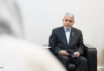 از تختجمشید تا امروز: هویت ایرانی در برابر ایرانهراسی/ پزشکیان در طول جنگ برخلاف توصیههای امنیتی کنار مردم ماند/ جنگ هویت ملت ایران را تقویت کرد