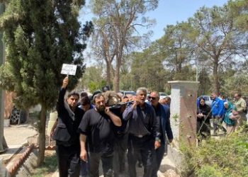 گزارشی از خاکسپاری جمال اجلالی /« این همه تلخ، این همه شیرین…»