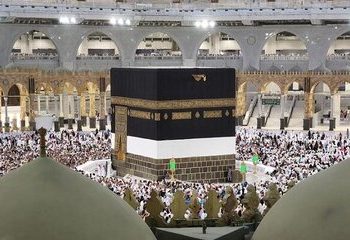 تغییر قبله به سمت کعبه معظمه برای دشمنان اسلام شکننده بود!