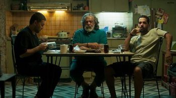 سینما را به بازیچه منافع گروهی تبدیل نکنید!