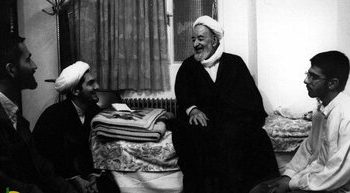 آیت‌اللهی که عشق به مردم را عبادت می‌دانست!