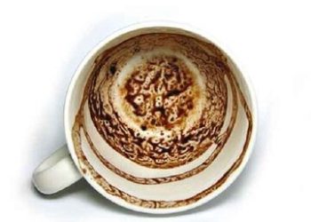 آیا فال گرفتن حرام است؟ تفاوت فال‌ گیری با تفأل و سرگرمی