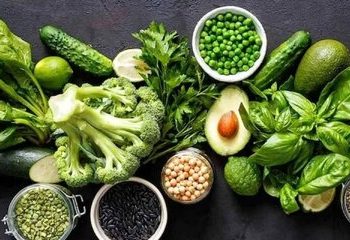 خوردن زیاد سبزیجات خام برای سلامتی ضرر دارد؟